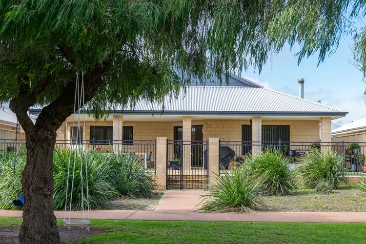 14 Neslite Road, Dalyellup WA 6230