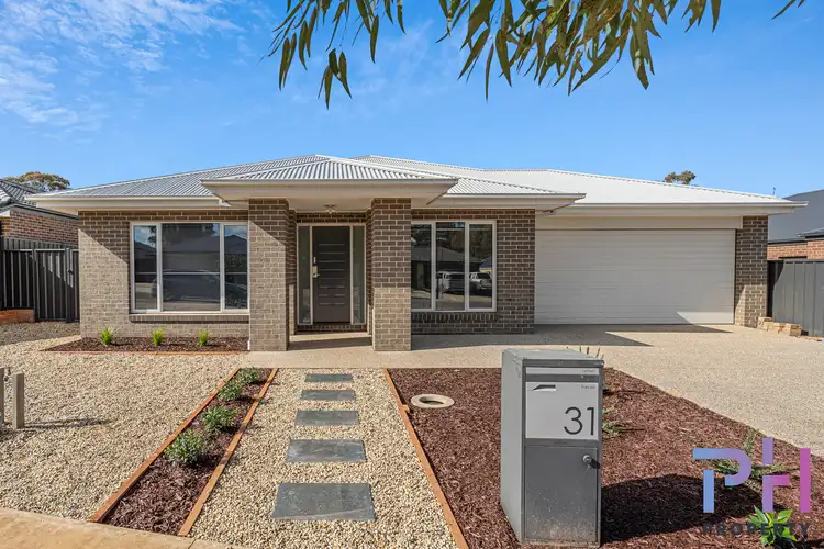31 Lana Drive