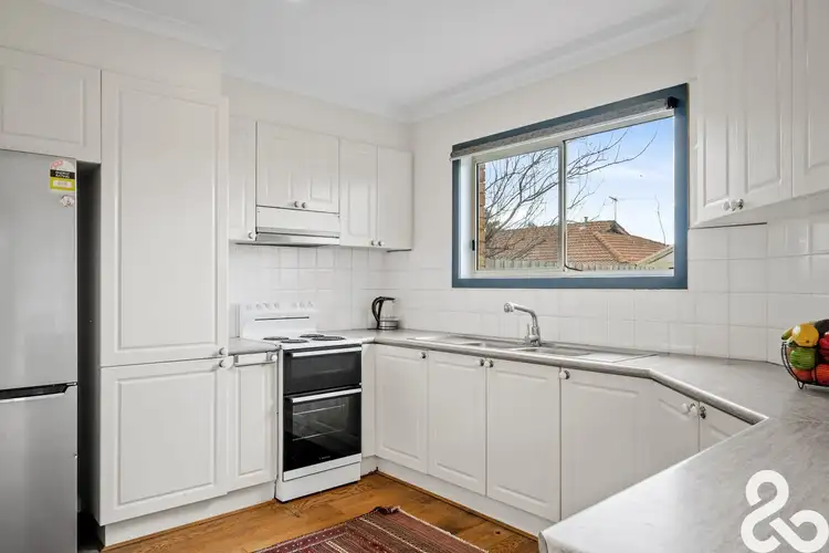 Sixth view of Homely house listing, 2 Mimosa Road, Mill Park VIC 3082
