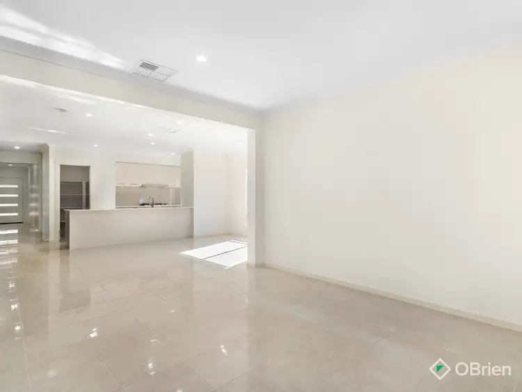 Fifth view of Homely house listing, 6 Diamond Parade, Cobblebank VIC 3338