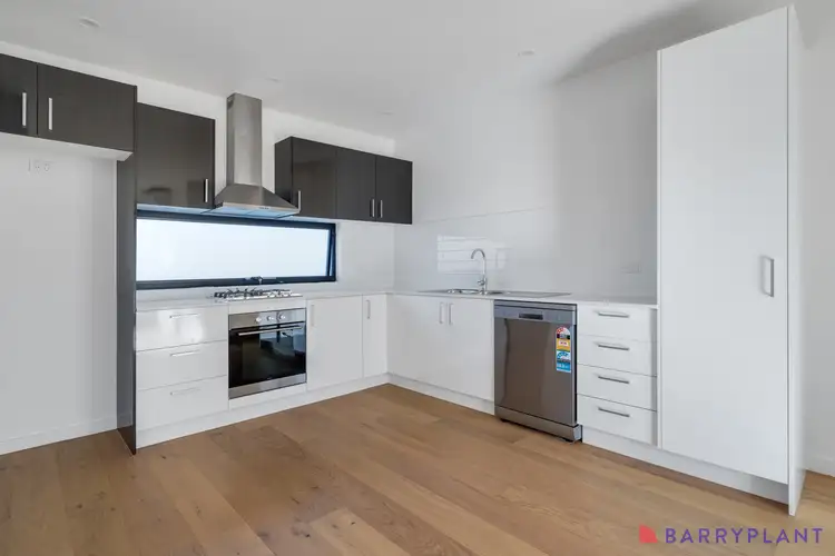 Second view of Homely townhouse listing, 4/162 Broadway, Reservoir VIC 3073