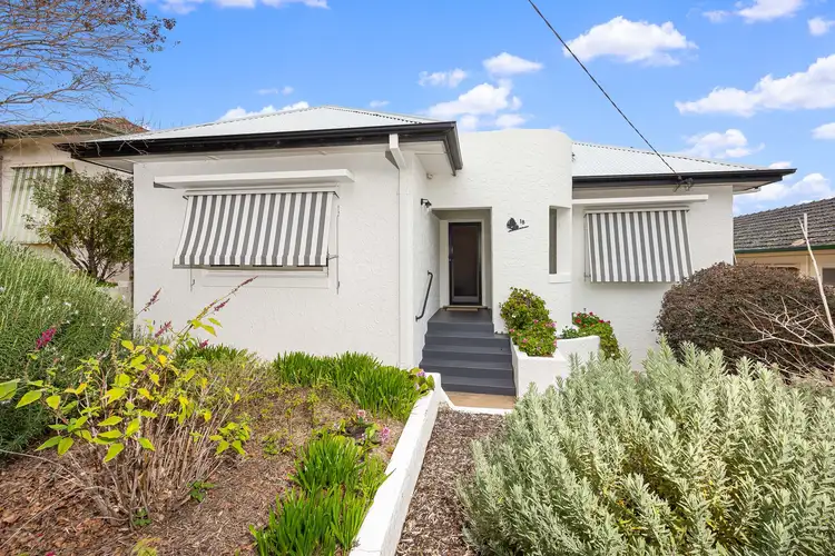18 Sunshine Avenue, Turvey Park NSW 2650