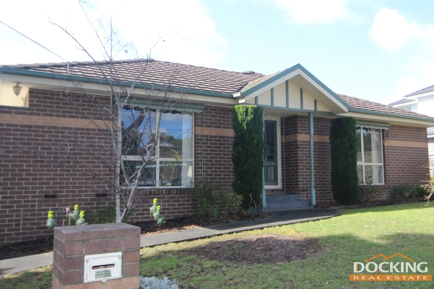 Main view of Homely villa listing, 1/25 Glenburnie Road, Mitcham VIC 3132
