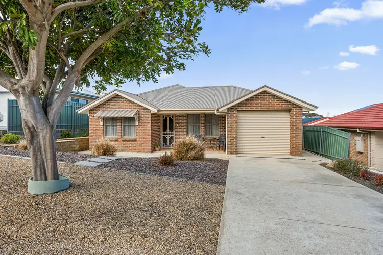 25 Rymill Avenue, Encounter Bay SA 5211