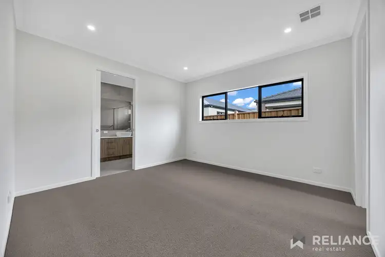 Fifth view of Homely house listing, 4 Renee Street, Sunbury VIC 3429