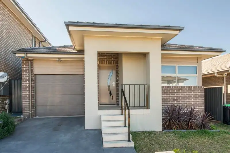 Main view of Homely house listing, 33 Alumuna Circuit, Jordan Springs NSW 2747