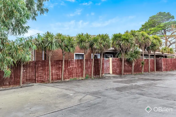 7/16 Centre Avenue, Werribee VIC 3030