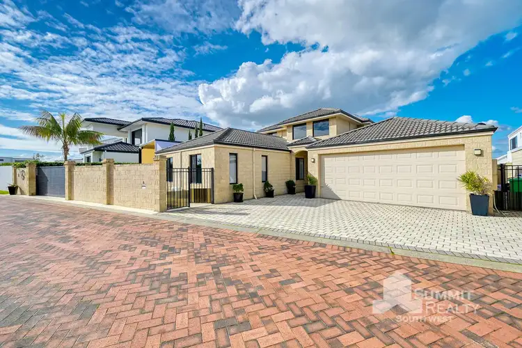 8 Basilica Place, Pelican Point WA 6230