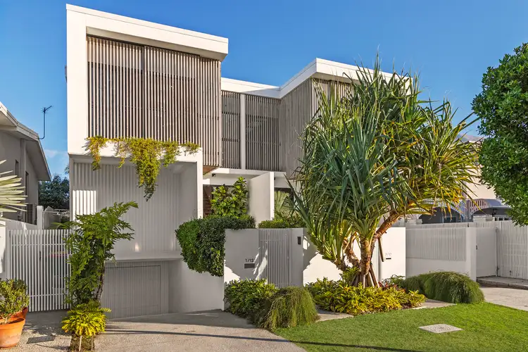 1/12 Seabeach Avenue