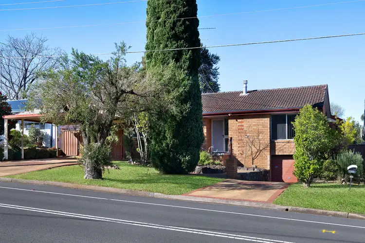 98 Racecourse Road, South Penrith NSW 2750