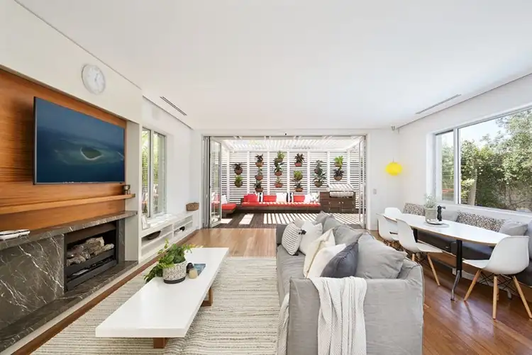 10 Silva Street, Tamarama NSW 2026