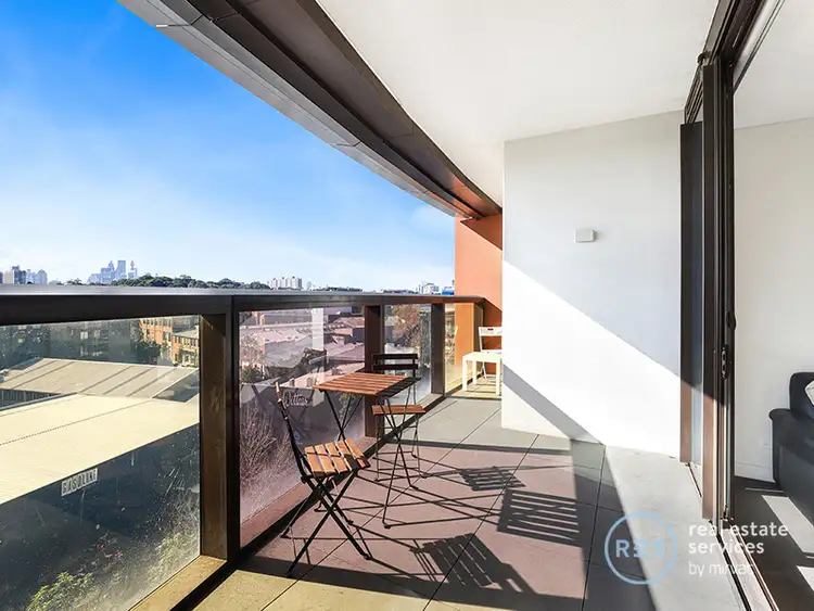 607/6 Ebsworth Street, Zetland NSW 2017