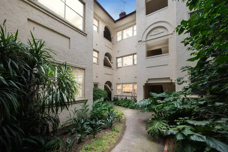 12/18 Princes Street, St Kilda VIC 3182