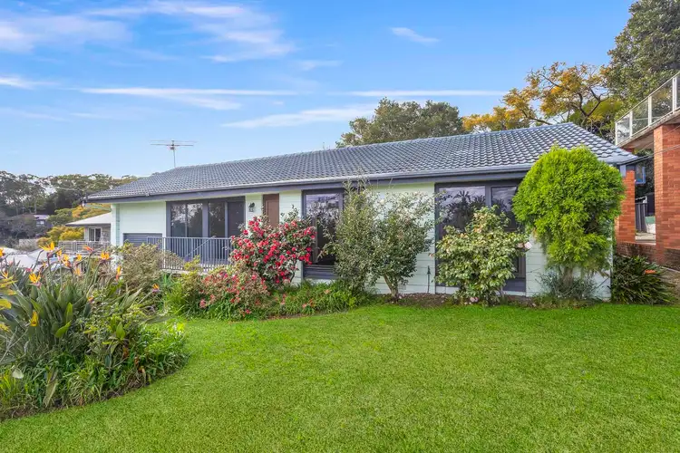 8 Hollings Crescent, Heathcote NSW 2233