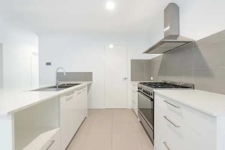 21 Orchardleigh Boulevard, Lakelands WA 6180