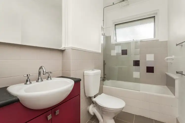 Fourth view of Homely apartment listing, 10/8 St Leonards Avenue, St Kilda VIC 3182