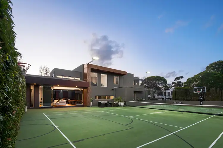 10 Roosevelt Court, Brighton East VIC 3187