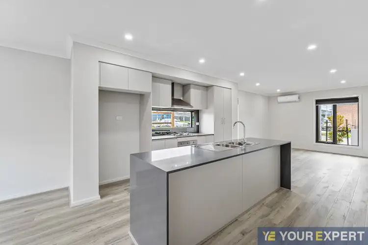 Fifth view of Homely house listing, 2 Middleborough Terrace, Clyde VIC 3978