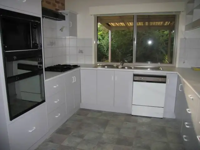 Fourth view of Homely house listing, 8 Willow Crescent, Warragul VIC 3820