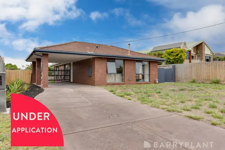 27 Dunstone Drive