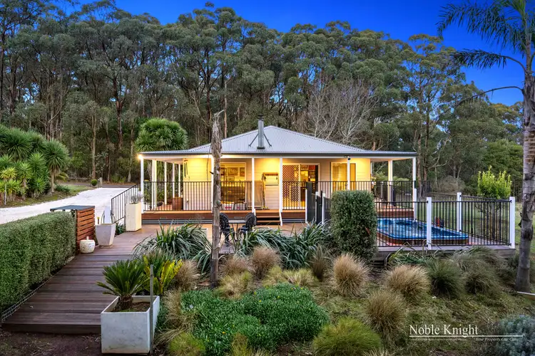 12 Parkland Road