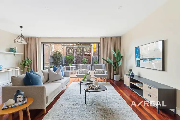 2/30 Fromhold Drive, Doncaster VIC 3108