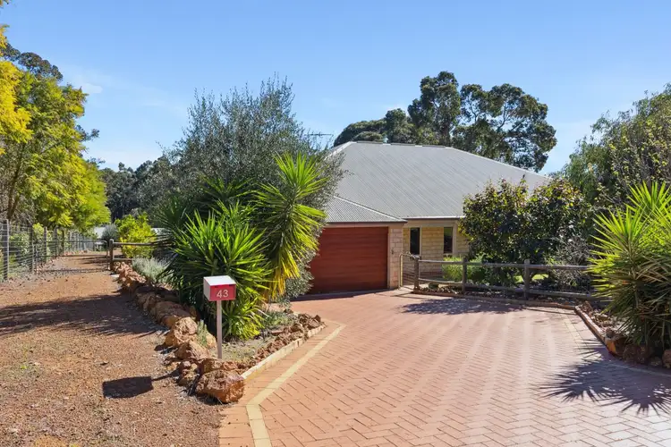 43 Vincent Lookout, Bedfordale WA 6112