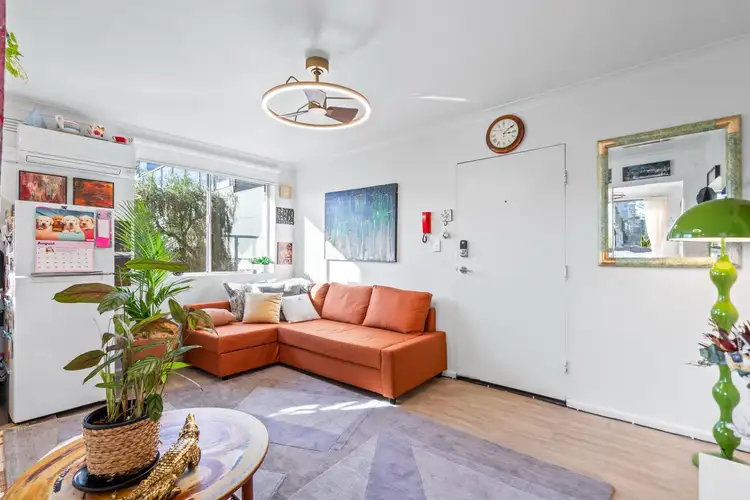 10/2 Rotherwood Street