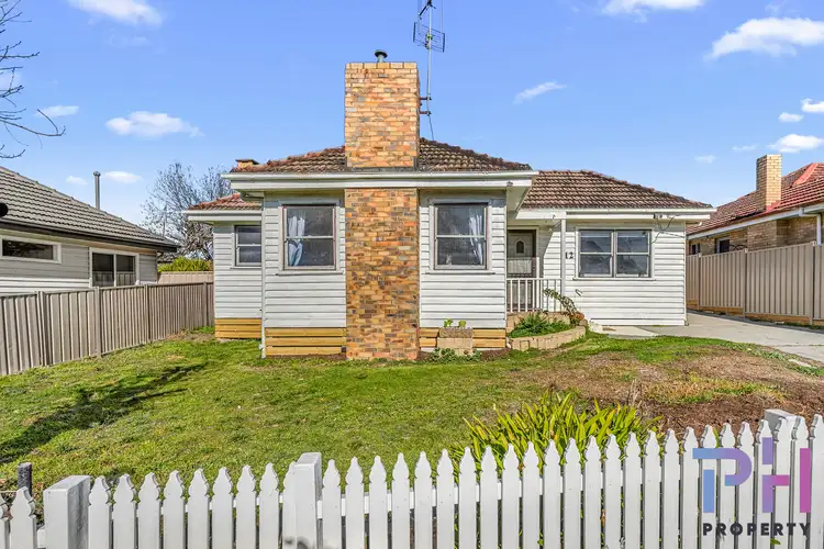 12 Moray Crescent, North Bendigo VIC 3550
