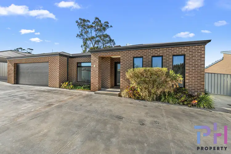 1/8a Oakes Place, Golden Square VIC 3555