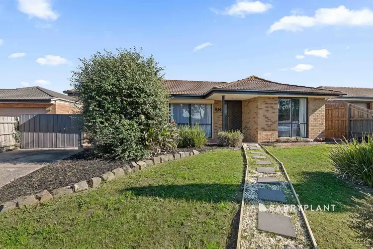 28 Tamarisk Road, Narre Warren VIC 3805
