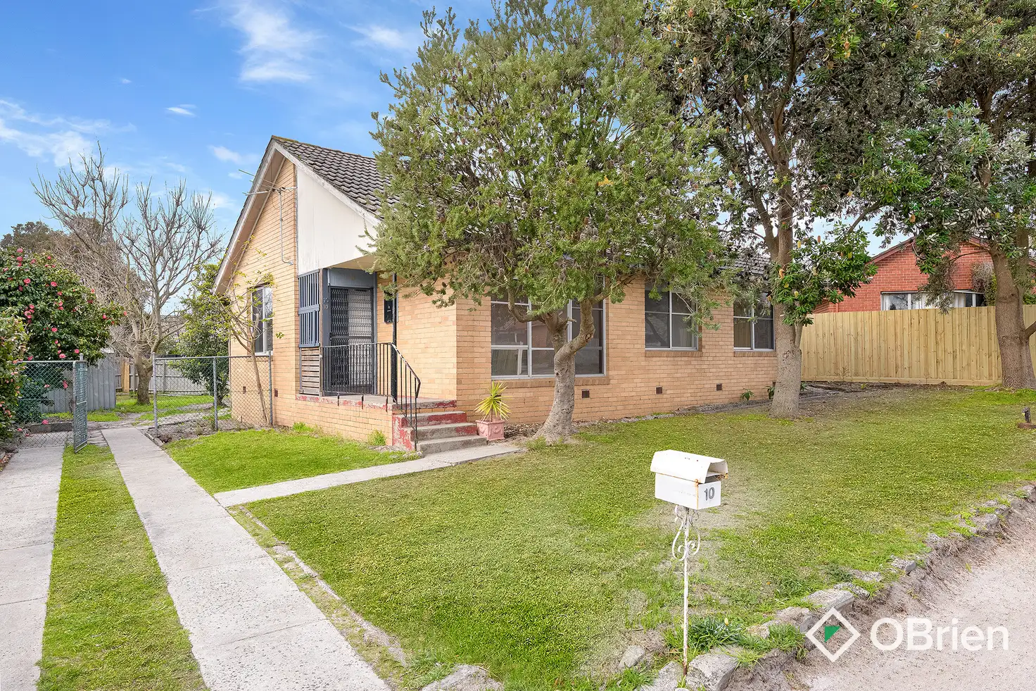 Main view of Homely house listing, 10 Hodgins Crescent, Frankston North VIC 3200