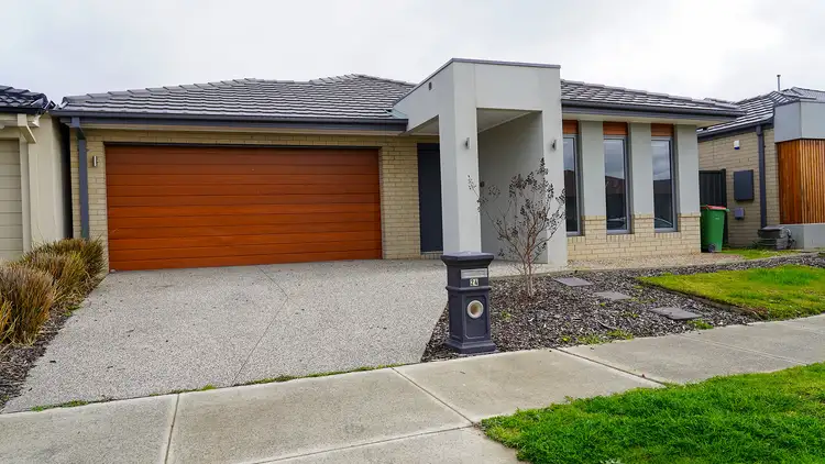 24 Melodie Drive, Officer VIC 3809