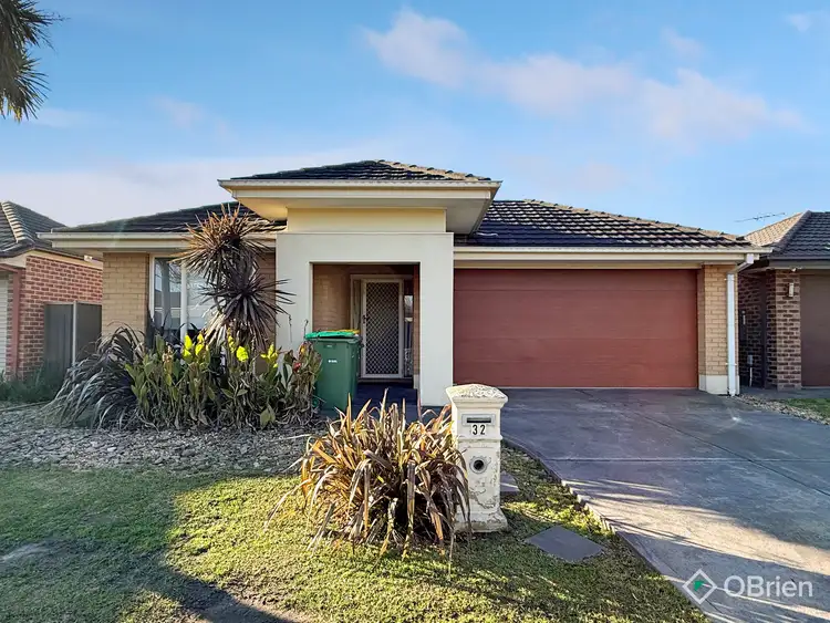 32 Downing Square, Pakenham VIC 3810