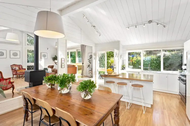 18 Fern Hill Road