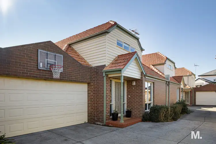 2/126 Cooper Street, Essendon VIC 3040