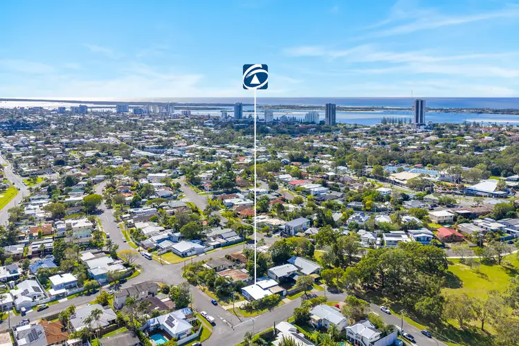 72 Deakin Avenue, Southport QLD 4215