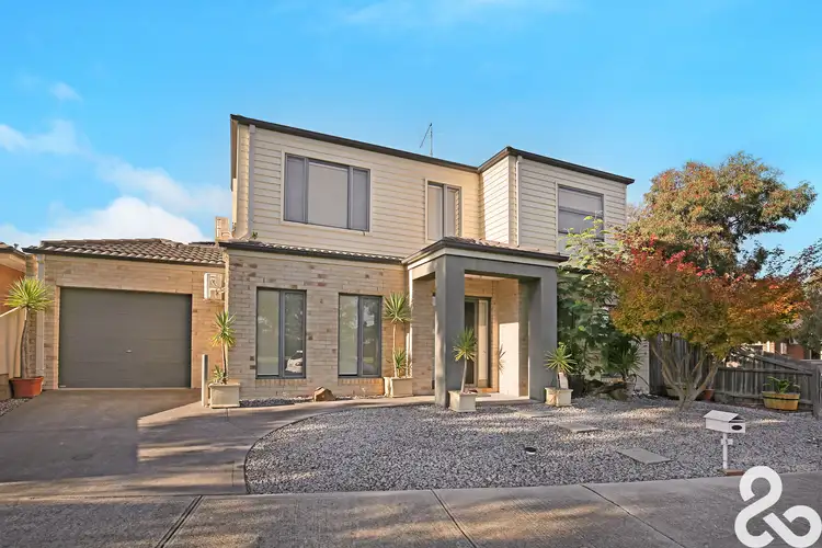 Main view of Homely townhouse listing, 5 Glenorchy Way, South Morang VIC 3752