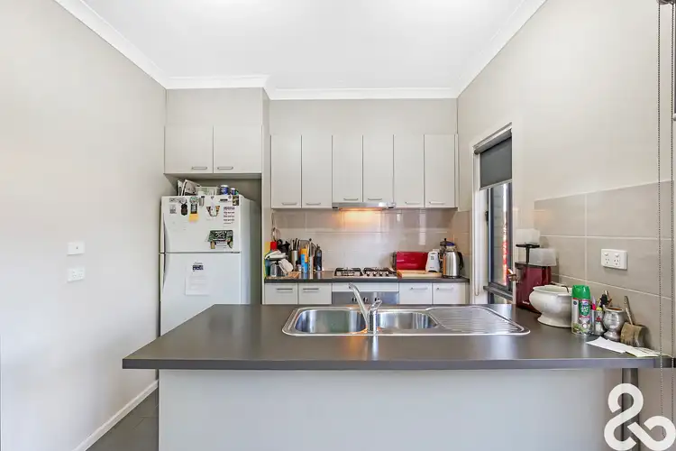 Second view of Homely townhouse listing, 5 Glenorchy Way, South Morang VIC 3752