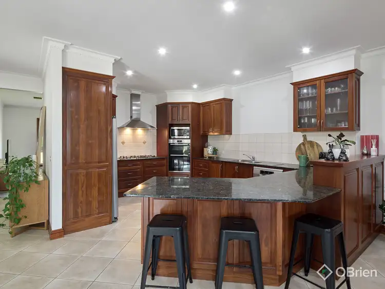 Fifth view of Homely house listing, 1A Lancelot Court, Drouin VIC 3818