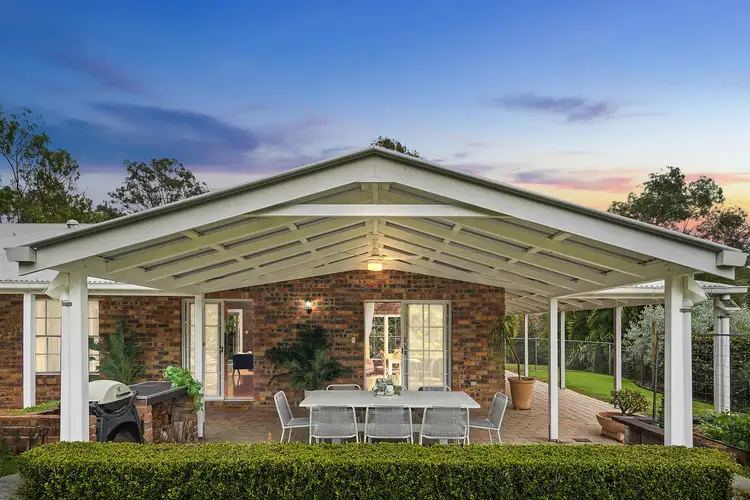 10 Grandview Court, Camp Mountain QLD 4520