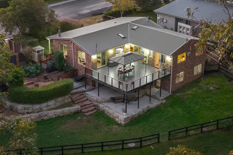 16 Hanlan Street South, Narara NSW 2250