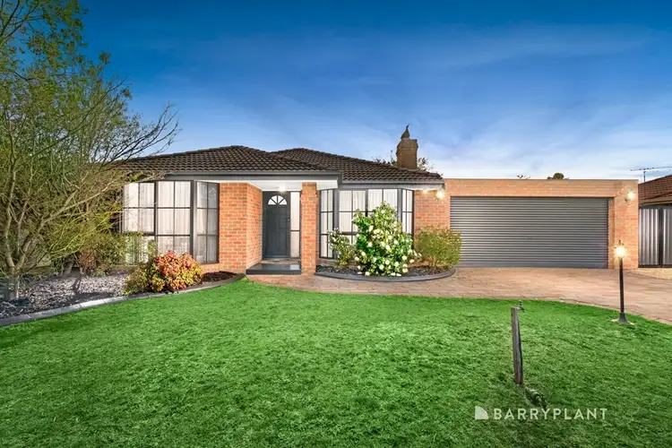 22 Allwyn Crescent, Mill Park VIC 3082
