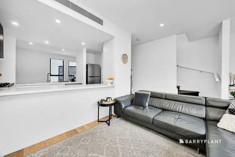 15/2 Ambrose Treacy Drive, Bundoora VIC 3083