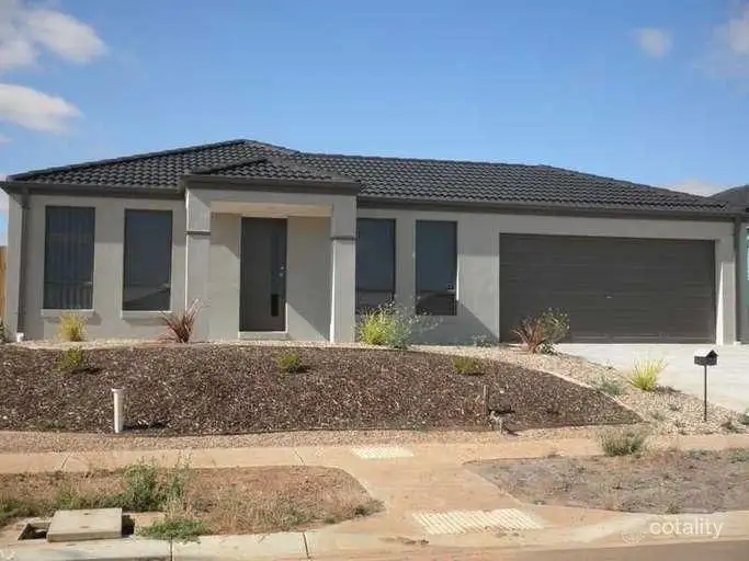 15 Lone Pine Square
