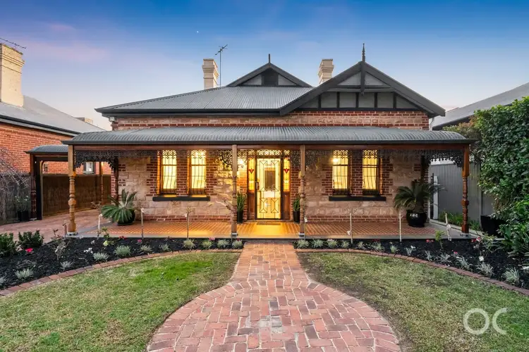 12 Woodhurst Avenue