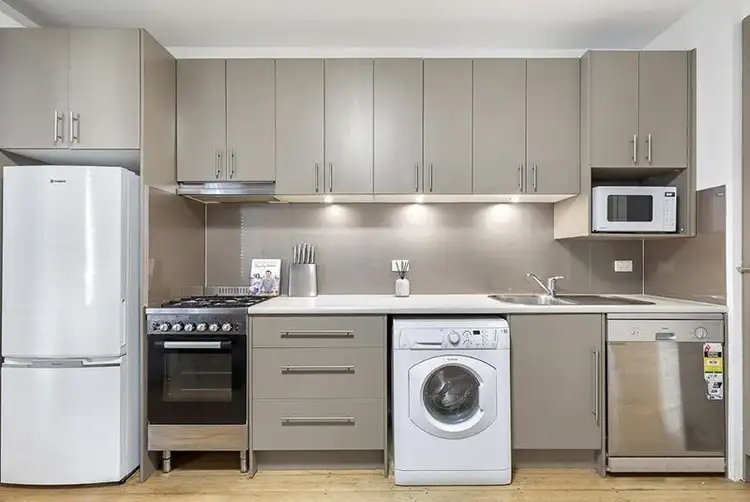 Third view of Homely apartment listing, 10/40 Waterloo Crescent, St Kilda VIC 3182