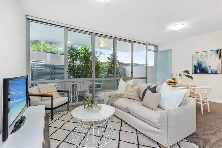 5101/10 Sturdee Parade