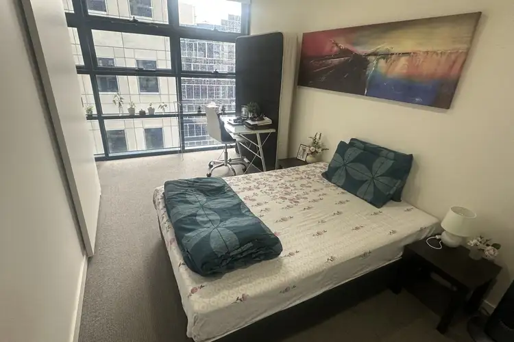 2002/557 Little Lonsdale Street