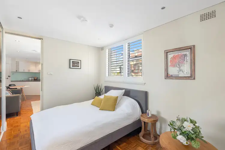Fifth view of Homely unit listing, 15/21 East Crescent Street, Mcmahons Point NSW 2060